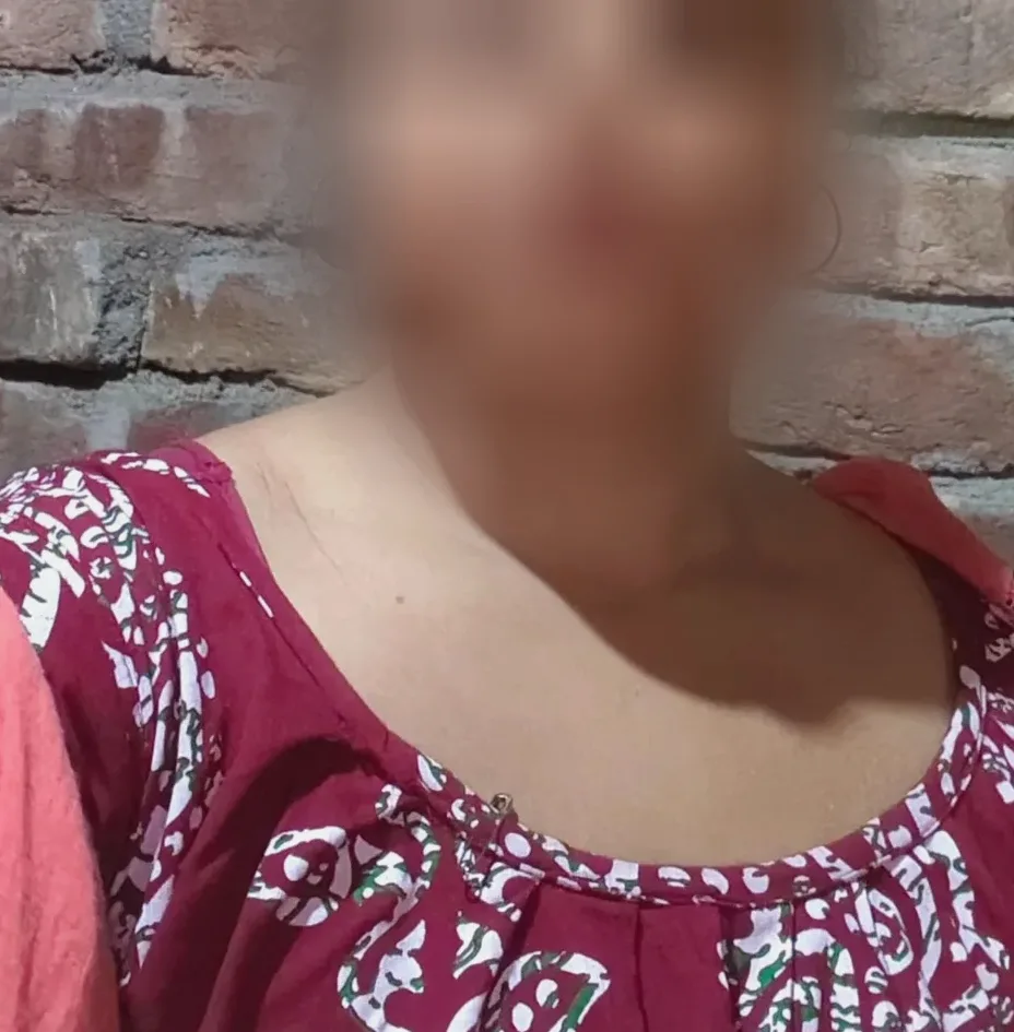 Claudia, 28