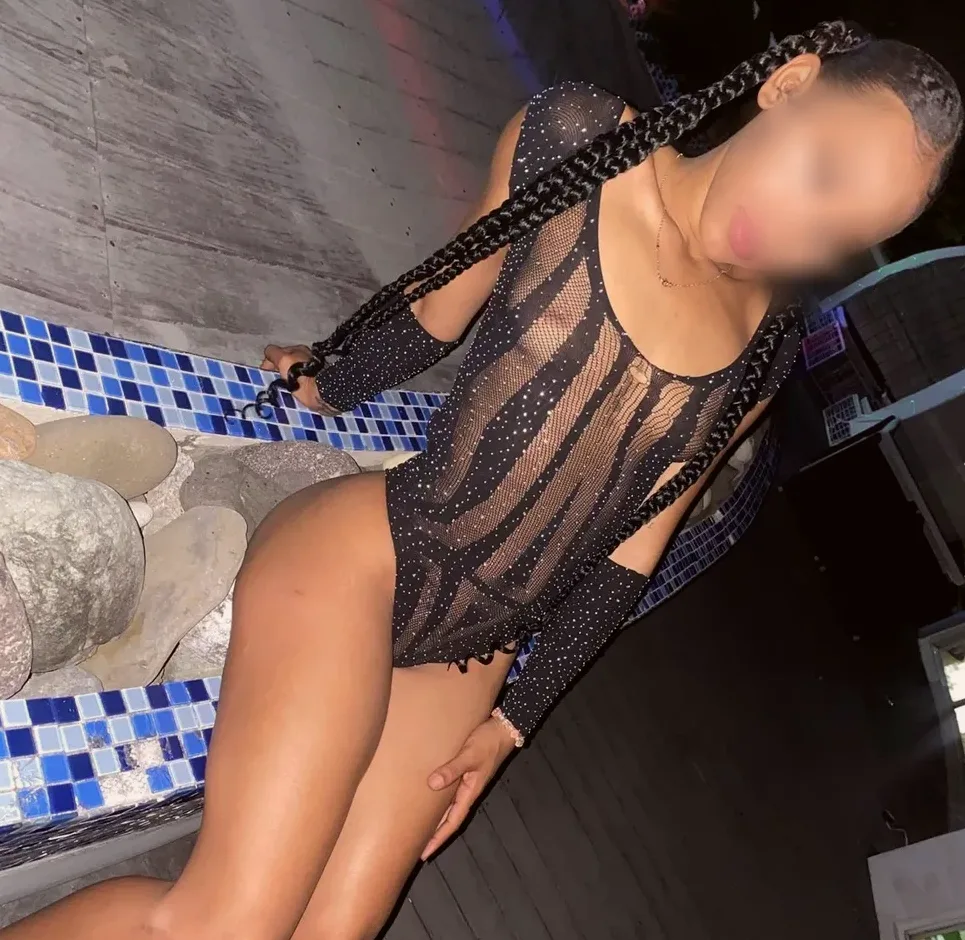 Sina, 20