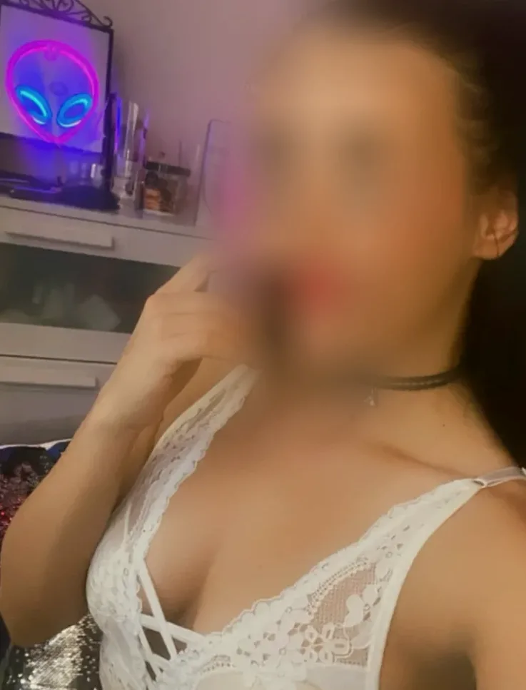 Sophia, 21